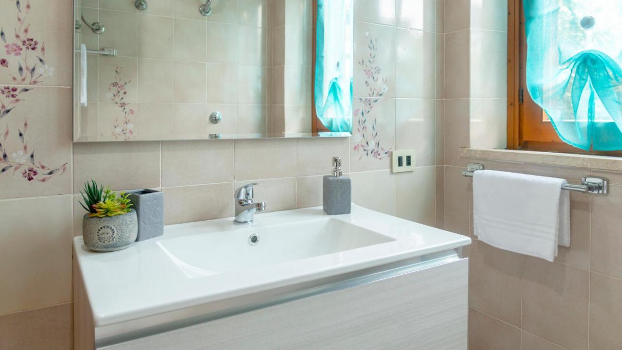 Appartamento Welcomely - The Butterfly House Cala Gonone Esterno foto